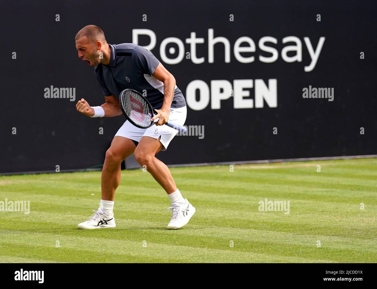 Der britische Dan Evans feiert einen Punkt im Finale seiner Männer