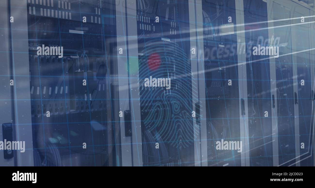 Bild des biometrischen Fingerabdrucks und der Datenverarbeitung über Computerserver Stockfoto