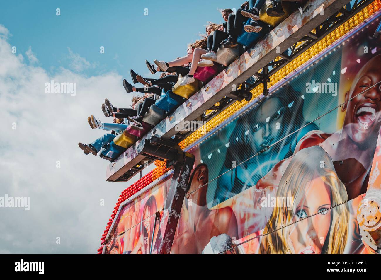 Jiminy Cricket Fair Ride am Morpeth Fair Day, 2022. Juni, Northumberland Stockfoto