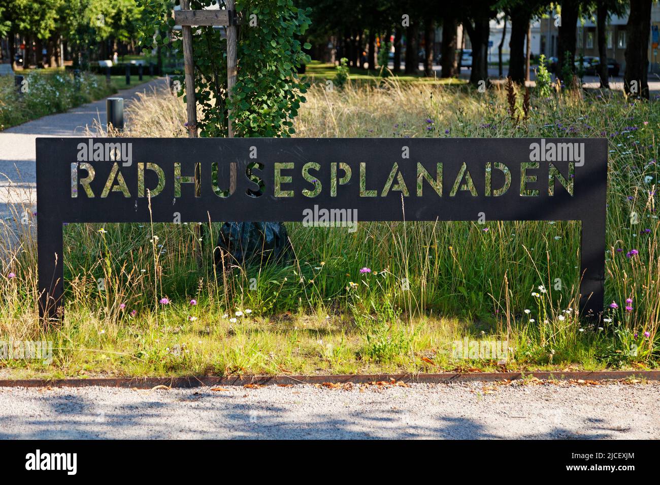 Gavle, Norrland Schweden - 15. Juli 2021: schild mit dem Text - Rathausstraße Stockfoto