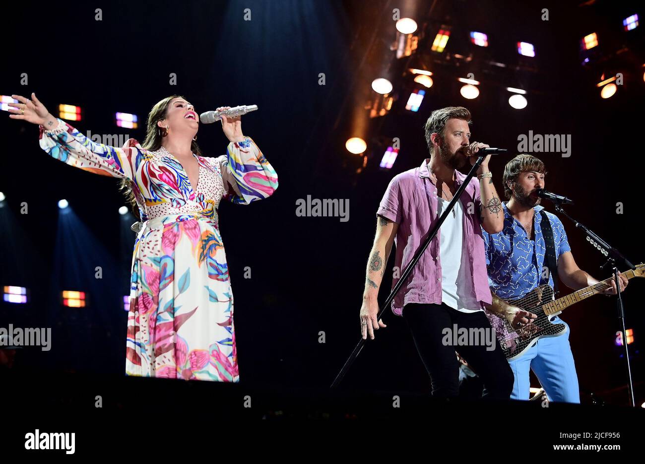 12. Juni 2022 - Nashville, Tennessee - Hillary Scott, Charles Kelley, Dave Haywood, Lady A. 2022 CMA Fest der viertägige Konzerttag findet im Nissan Stadium statt. (Bild: © Laura Farr/AdMedia via ZUMA Press Wire) Stockfoto
