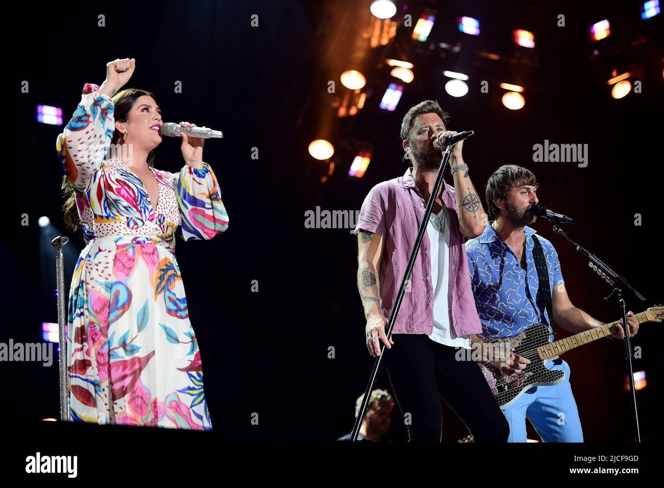 12. Juni 2022 - Nashville, Tennessee - Hillary Scott, Charles Kelley, Dave Haywood, Lady A. 2022 CMA Fest der viertägige Konzerttag findet im Nissan Stadium statt. (Bild: © Laura Farr/AdMedia via ZUMA Press Wire) Stockfoto