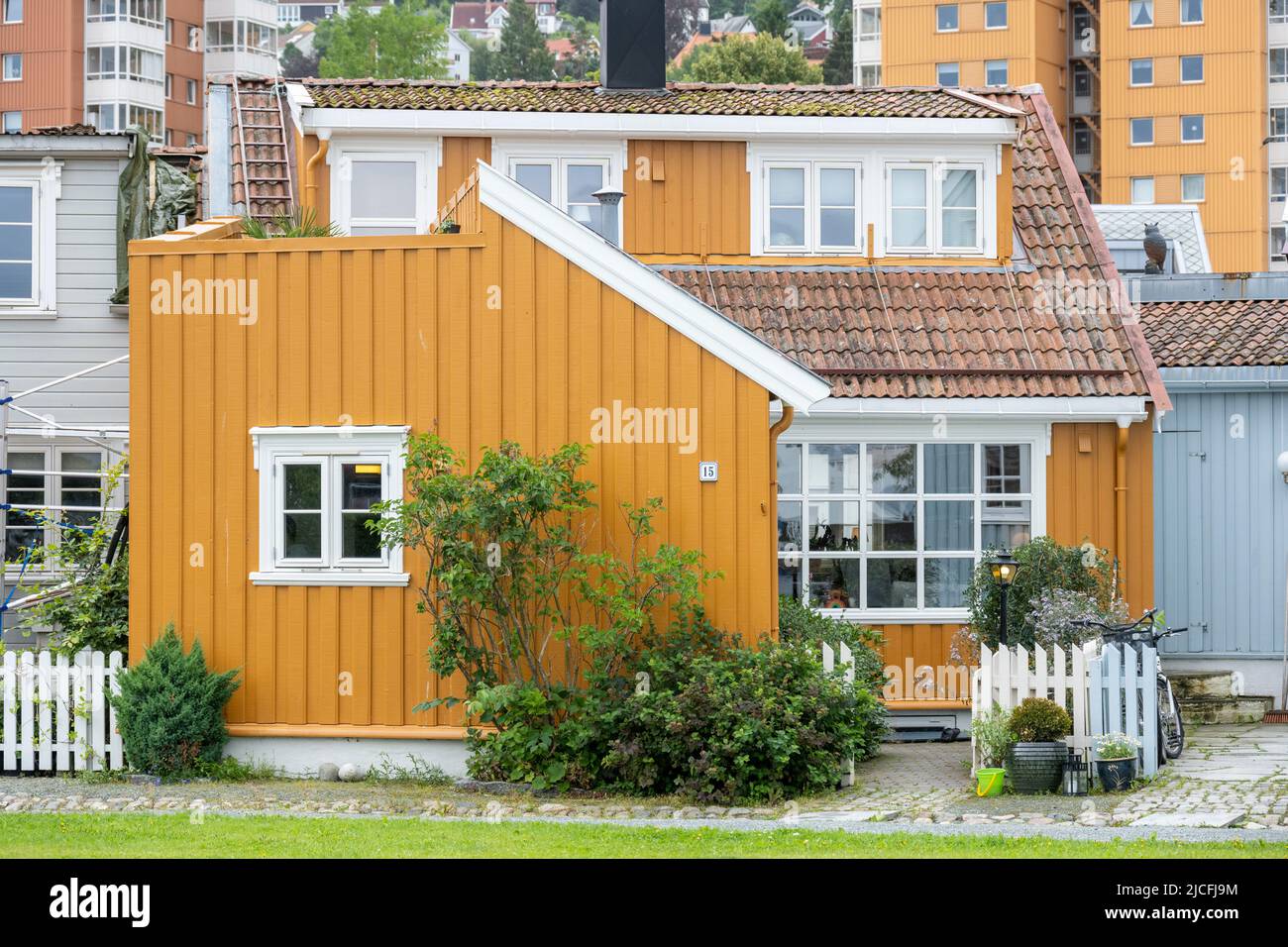 Norwegen, Trøndelag, Trondheim, alte traditionelle Wohnungen. Stockfoto