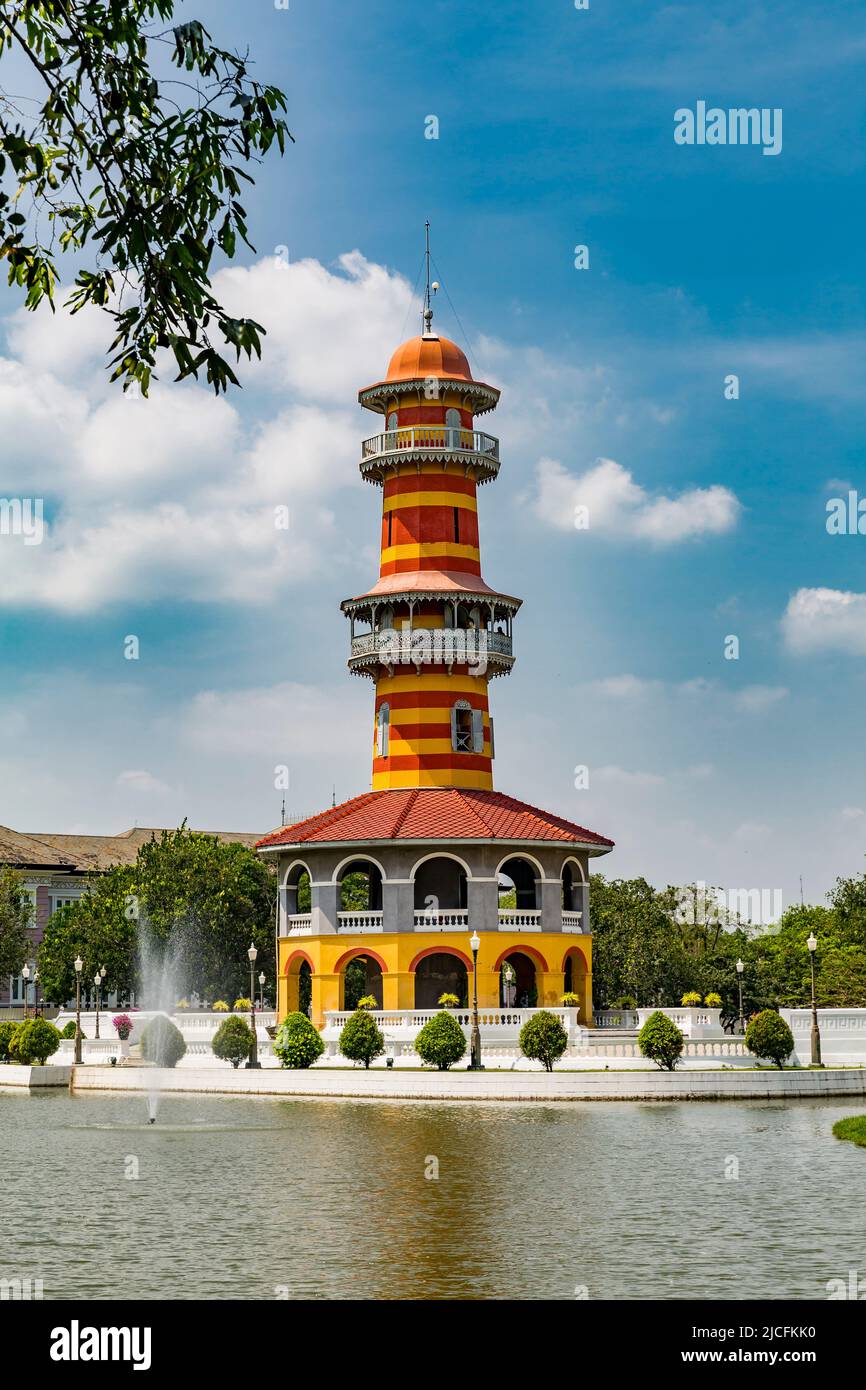 Aussichtsturm am See, Hor Withun Thatsana, Bang Pa-in, Sommerpalast der königlichen Familie, Chao Phraya River, Provinz Phra Nakhon Si Ayutthaya, Thailand Stockfoto