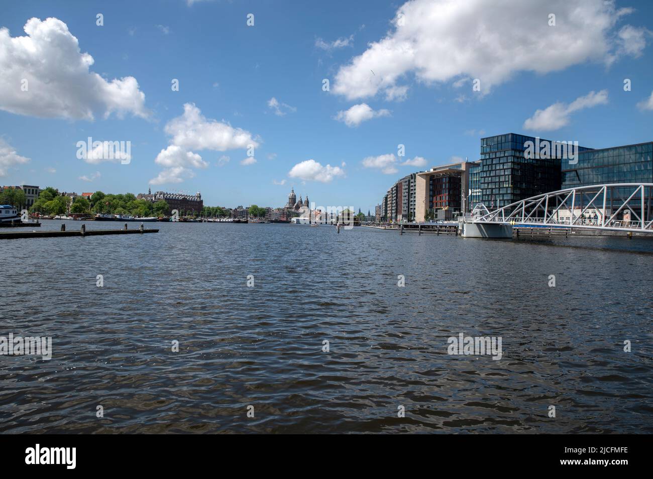 Blick Auf Das Oosterdok In Amsterdam Niederlande 9-6-2022 Stockfoto
