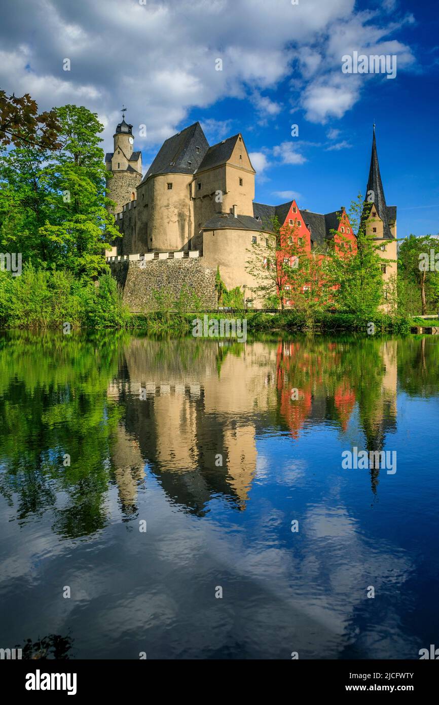 Burg Stein in Hartenstein Die Burg Stein, auch bekannt als Burg Stein