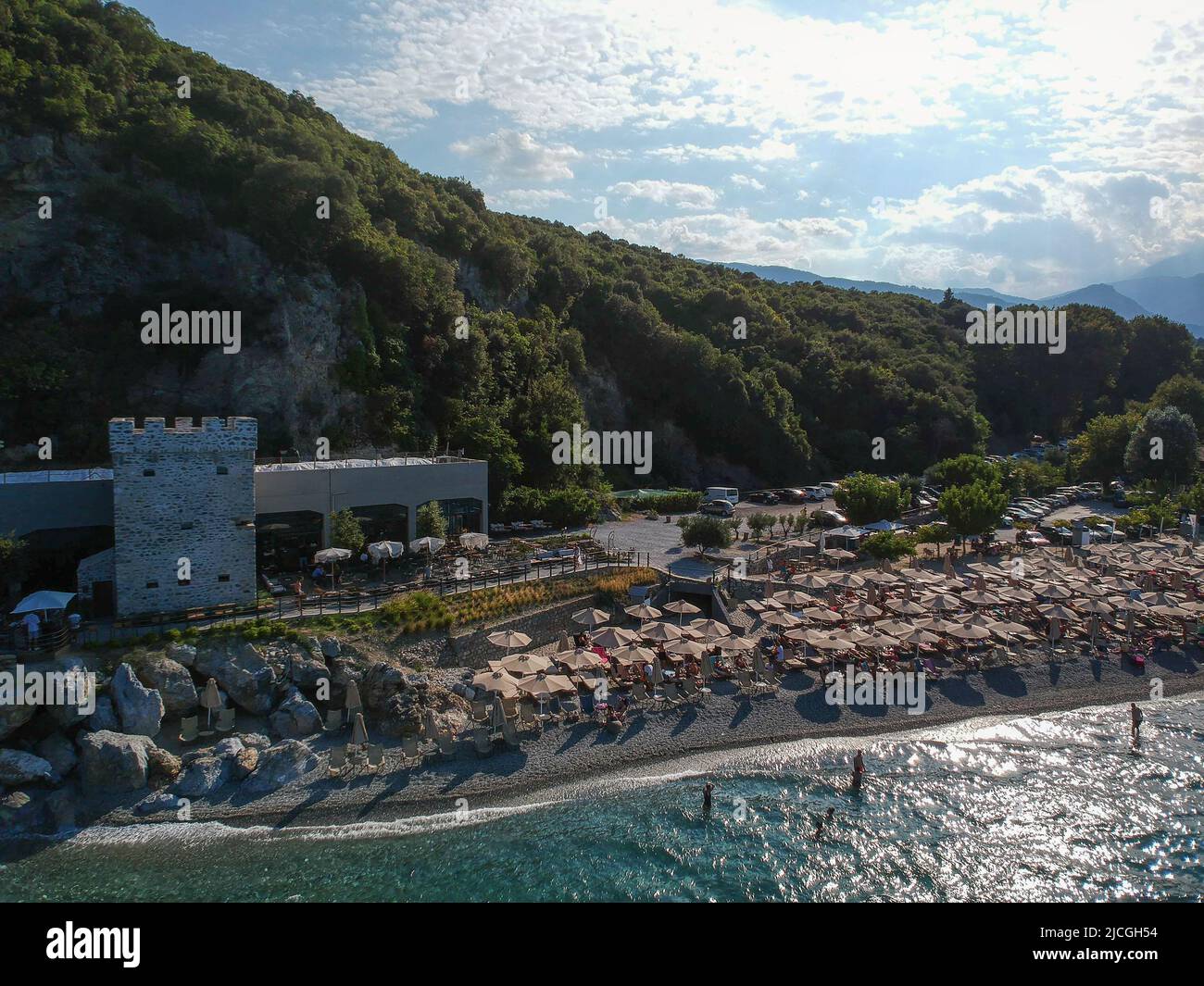 Luftaufnahme über den berühmten Panteleimonas-Strand in Pieria, Griechenland Stockfoto