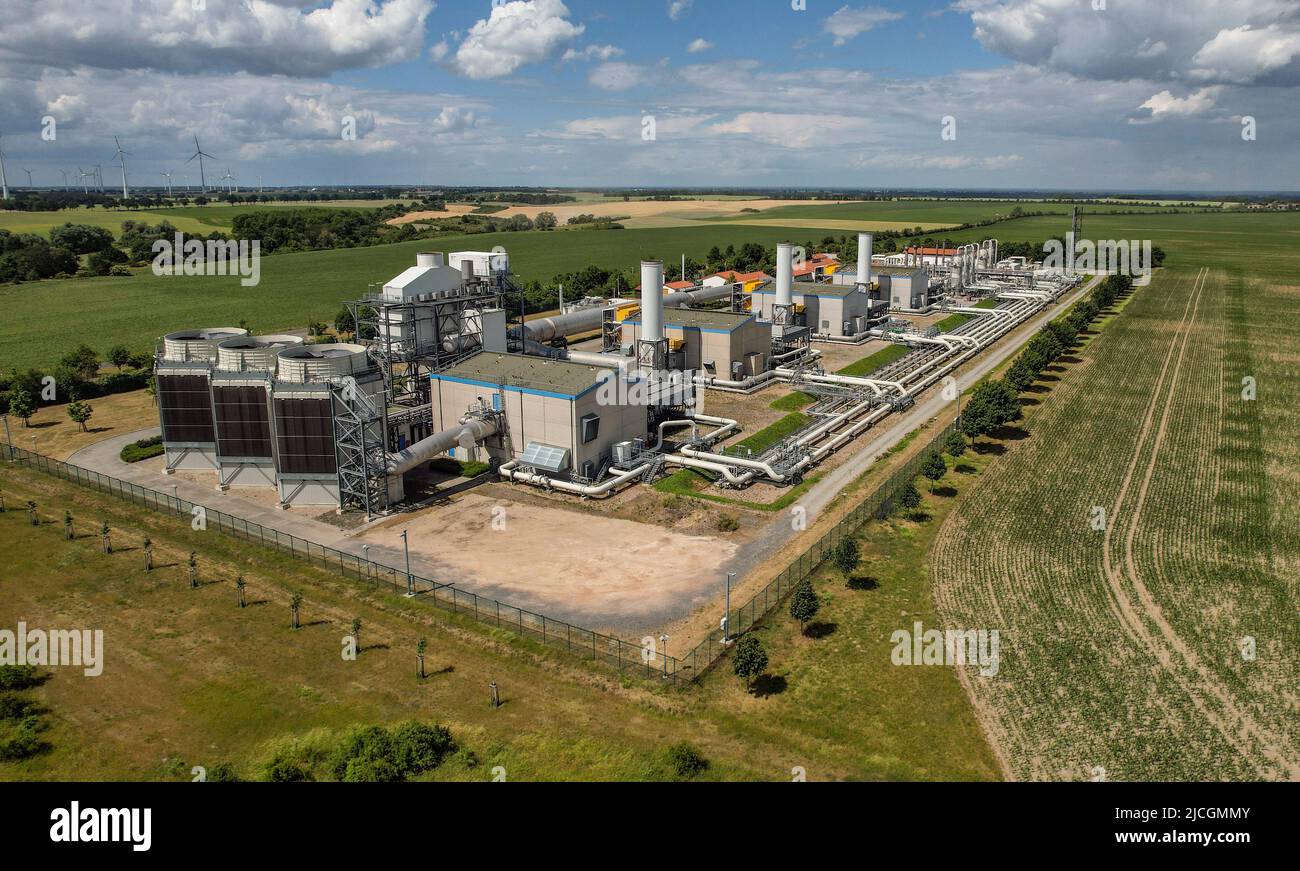 Eine Verdichterstation der Jagal-Erdgasleitung ist am 13. Juni 2022 in einer Gasverdichterstation in Mallnow, Deutschland, abgebildet. Mit einer Drohne aufgenommen. REUTERS/Hannibal Hanschke Stockfoto