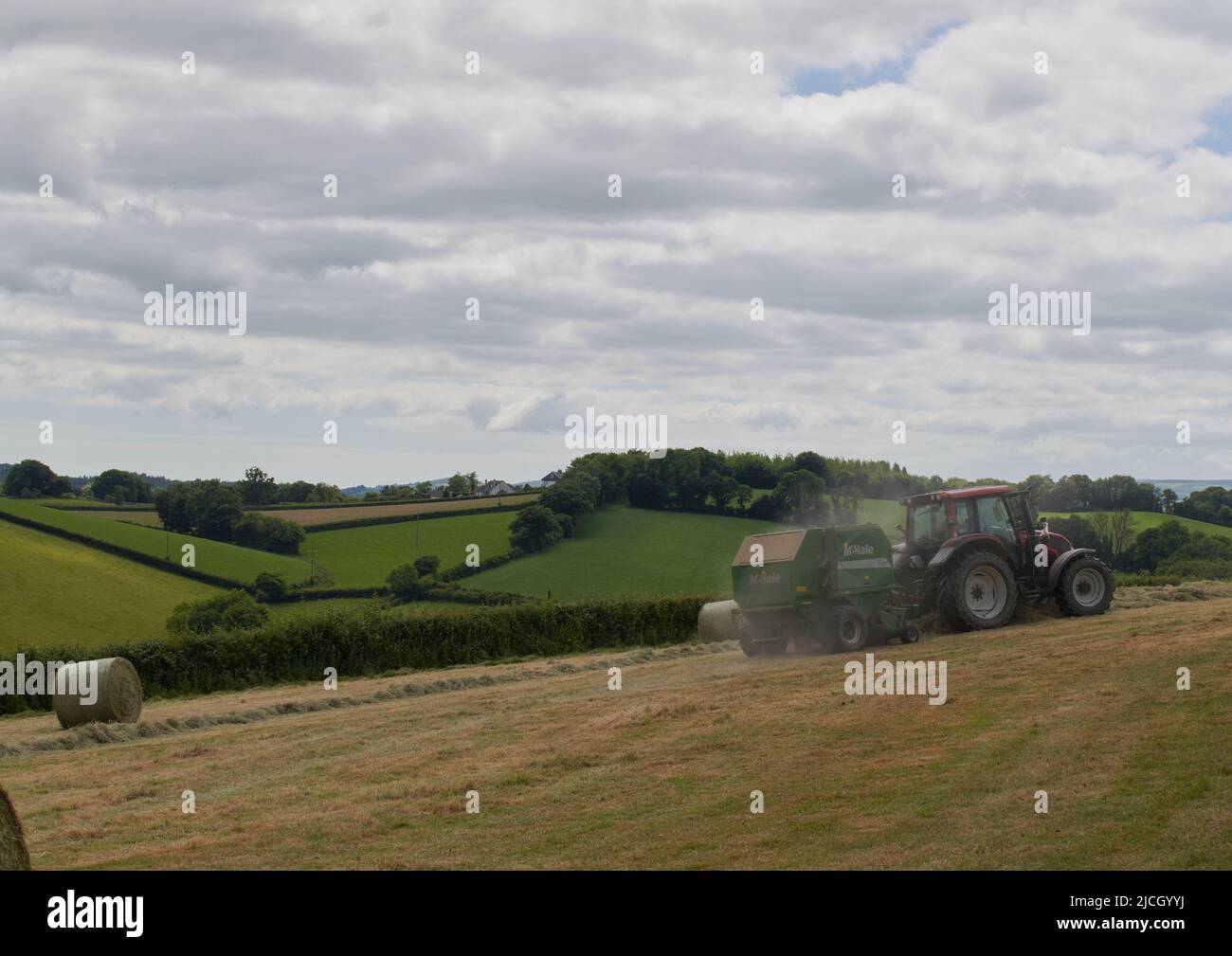 Großbritannien Wetter: 13 Jun 2022, teilweise bewölkt, trocken und heiß. Farlacombe, Devon, Großbritannien. Kredit: Will Tudor/Alamy Live Nachrichten Stockfoto