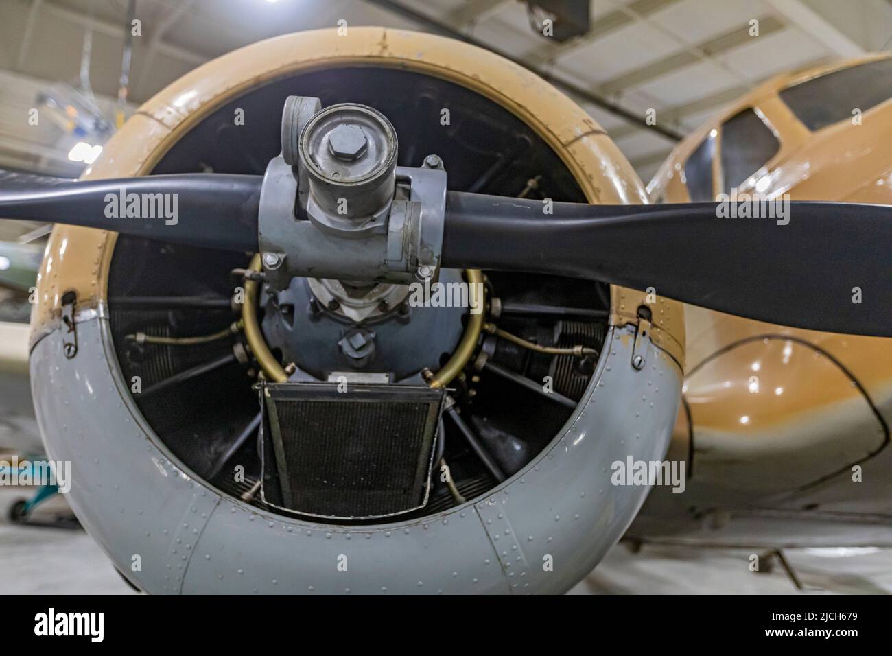 Liberal, Kansas - Das Mid-America Air Museum. Das Museum zeigt über 100 Flugzeuge. Der Cessna UC-78 Bobcat wurde während der World Wa von der US Army eingesetzt Stockfoto