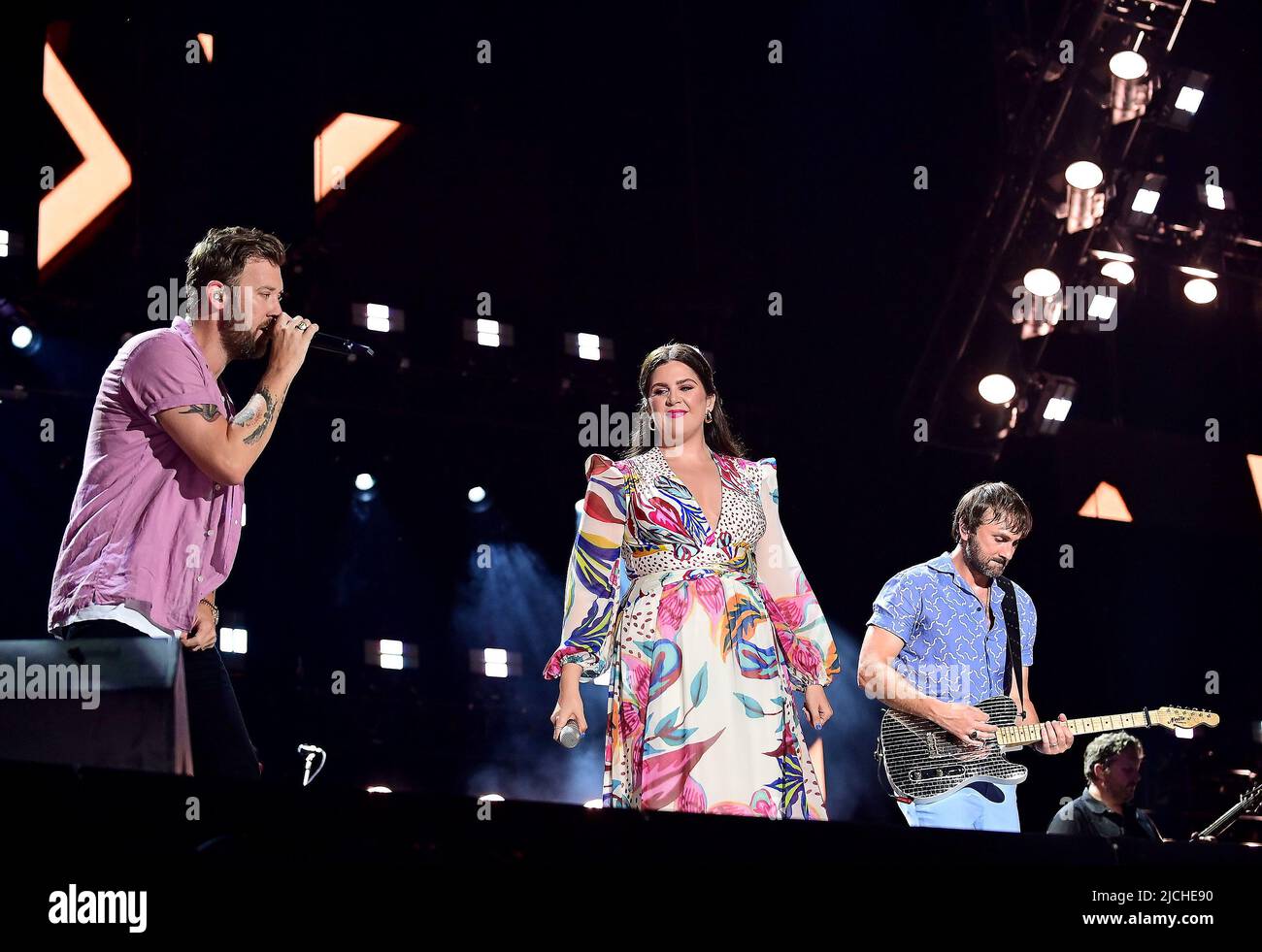 12. Juni 2022 - Nashville, Tennessee - Hillary Scott, Charles Kelley, Dave Haywood, Lady A. 2022 CMA Fest der viertägige Konzerttag findet im Nissan Stadium statt. (Bild: © Laura Farr/AdMedia via ZUMA Press Wire) Stockfoto