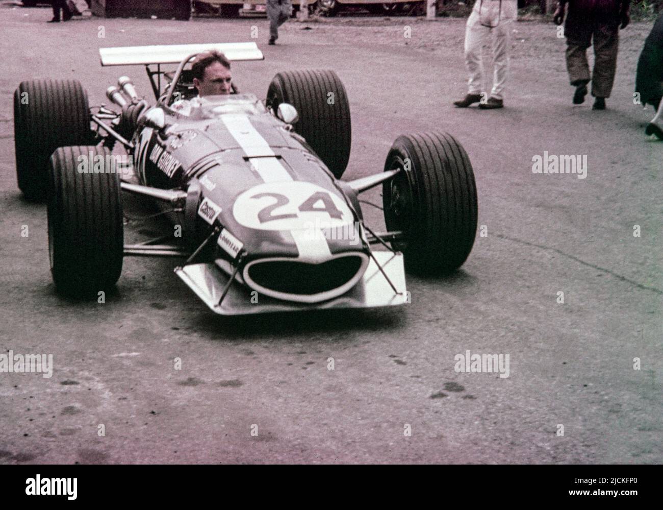 1968 britischer Formel-1-Grand-Prix bei Brands Hatch. Dan Gurney im Anglo American Racers Eagle AAR-104 Weslake, Startnummer 24. Stockfoto