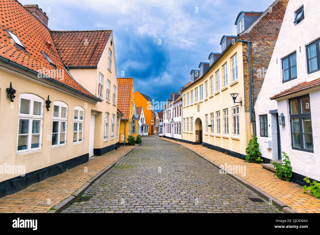 Kleine Straßen am Rande von Aabenraa im südlichen Teil Dänemarks Stockfoto