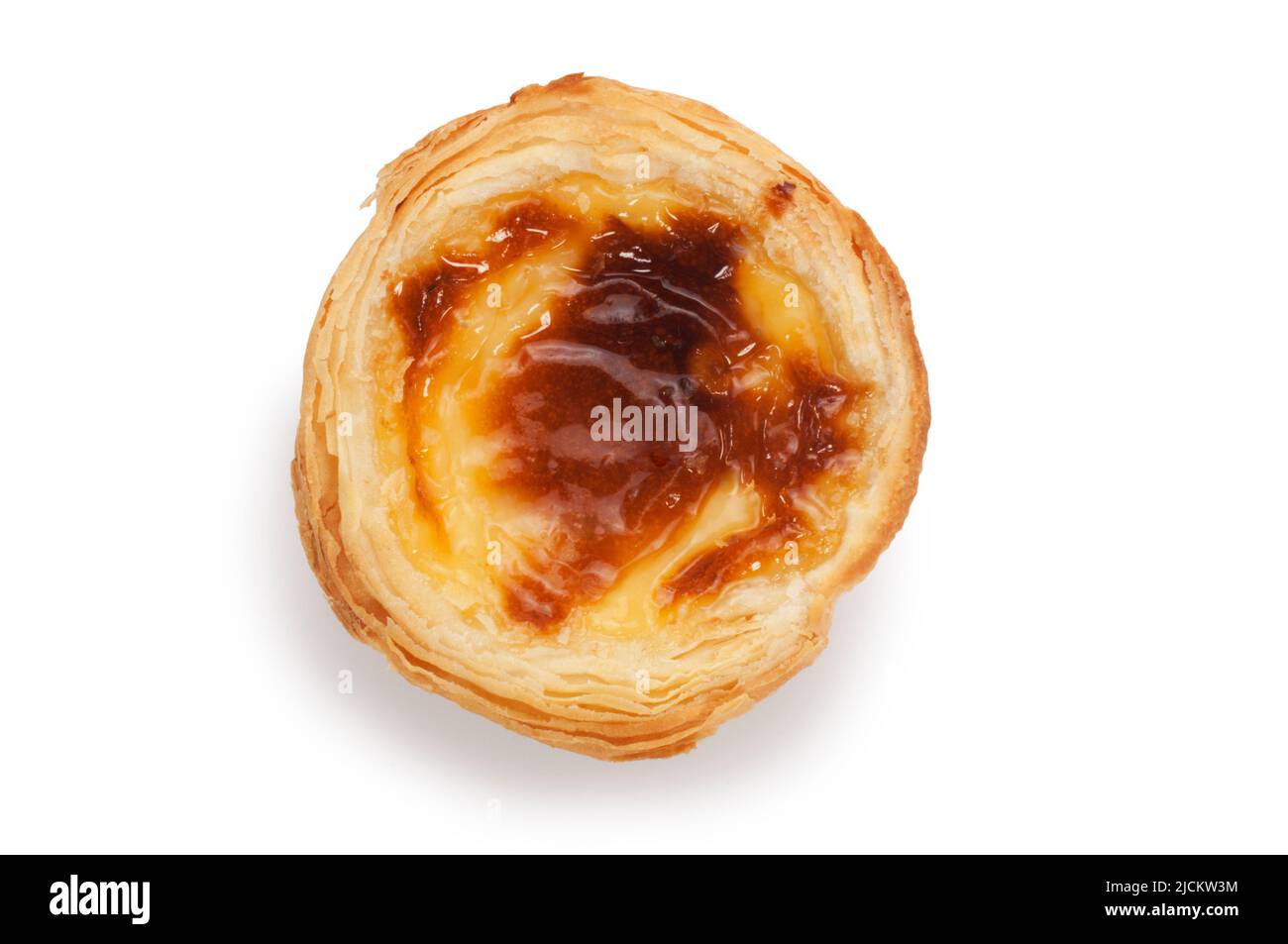 Studioaufnahme von einzelnen Pustentartes, die vor weißem Hintergrund ausgeschnitten wurden - John Gollop Stockfoto