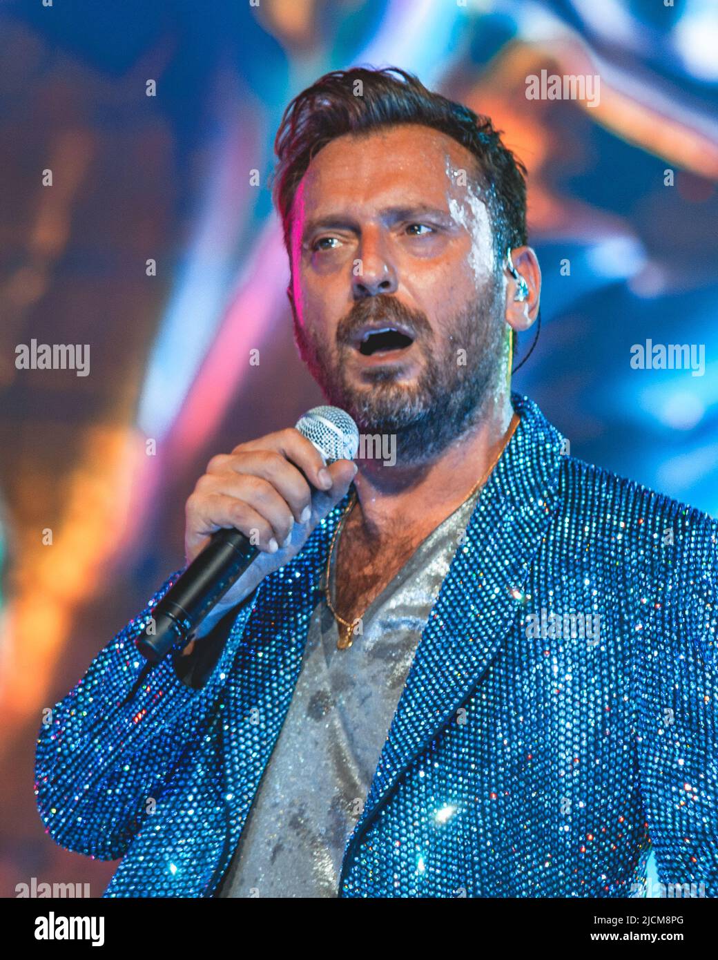 13/06/2022 - die italienische Sängerin CESARE CREMONINI spielt live im San Siro Stadion in Mailand, Italien Stockfoto