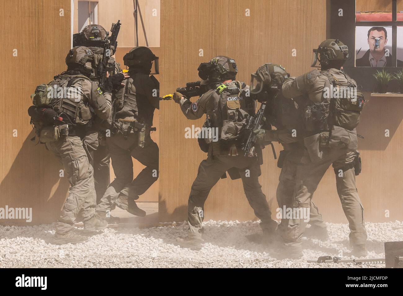 anl-sslich-der-eurosatory-ausstellung-world-defence-and-land-security