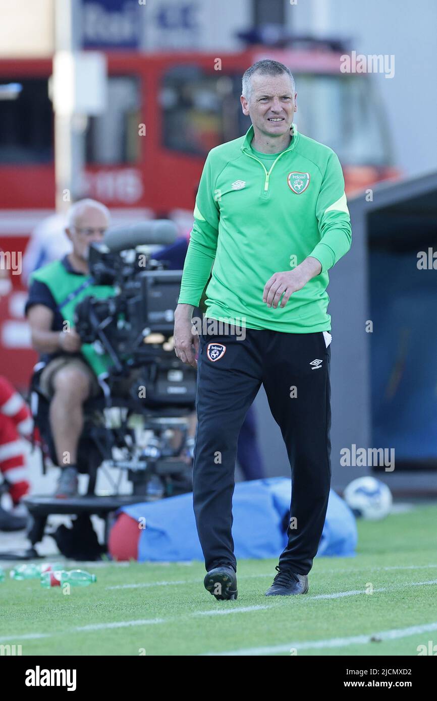 Ascoli Piceno, Italien. 14.. Juni 2022. James Crawford Trainer der Republik Irland während des UEFA Under 21 Championship 2023 Gruppe F Qualifying Fußballspiels zwischen Italien und der Republik Irland im Cino e Lillo Del Duca Stadion in Ascoli Piceno (Italien), 14.. Juni 2022. Foto Cesare Purini/Insidefoto Kredit: Insidefoto srl/Alamy Live News Stockfoto