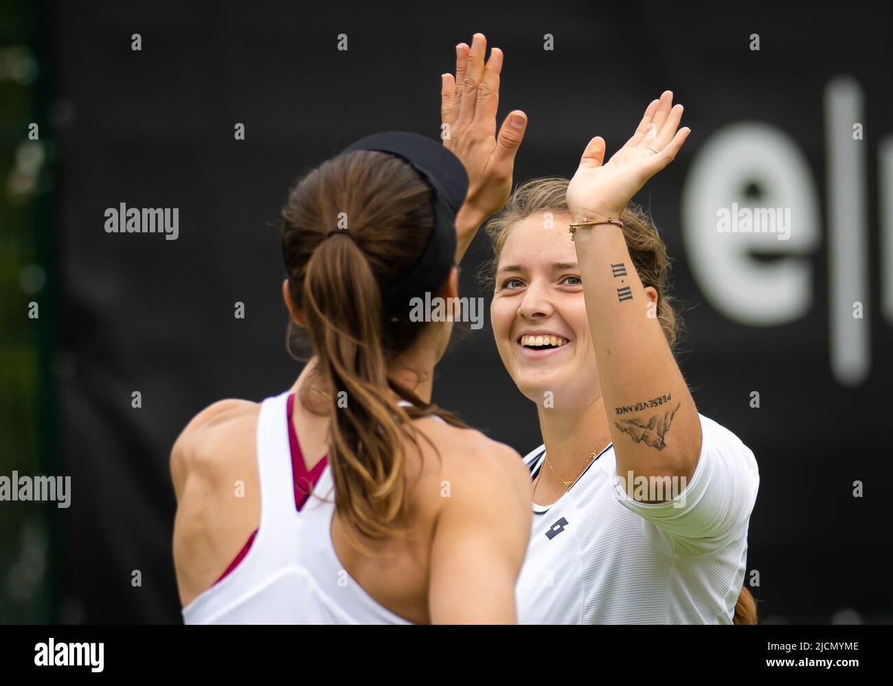Andrea Petkovic, Jule Niemeier beim WTA 500 Tennisturnier 2022 bett1Open am 13. Juni 2022 im Rot-Weiss Tennisclub in Berlin, Deutschland - Foto: Rob Prange/DPPI/LiveMedia Stockfoto