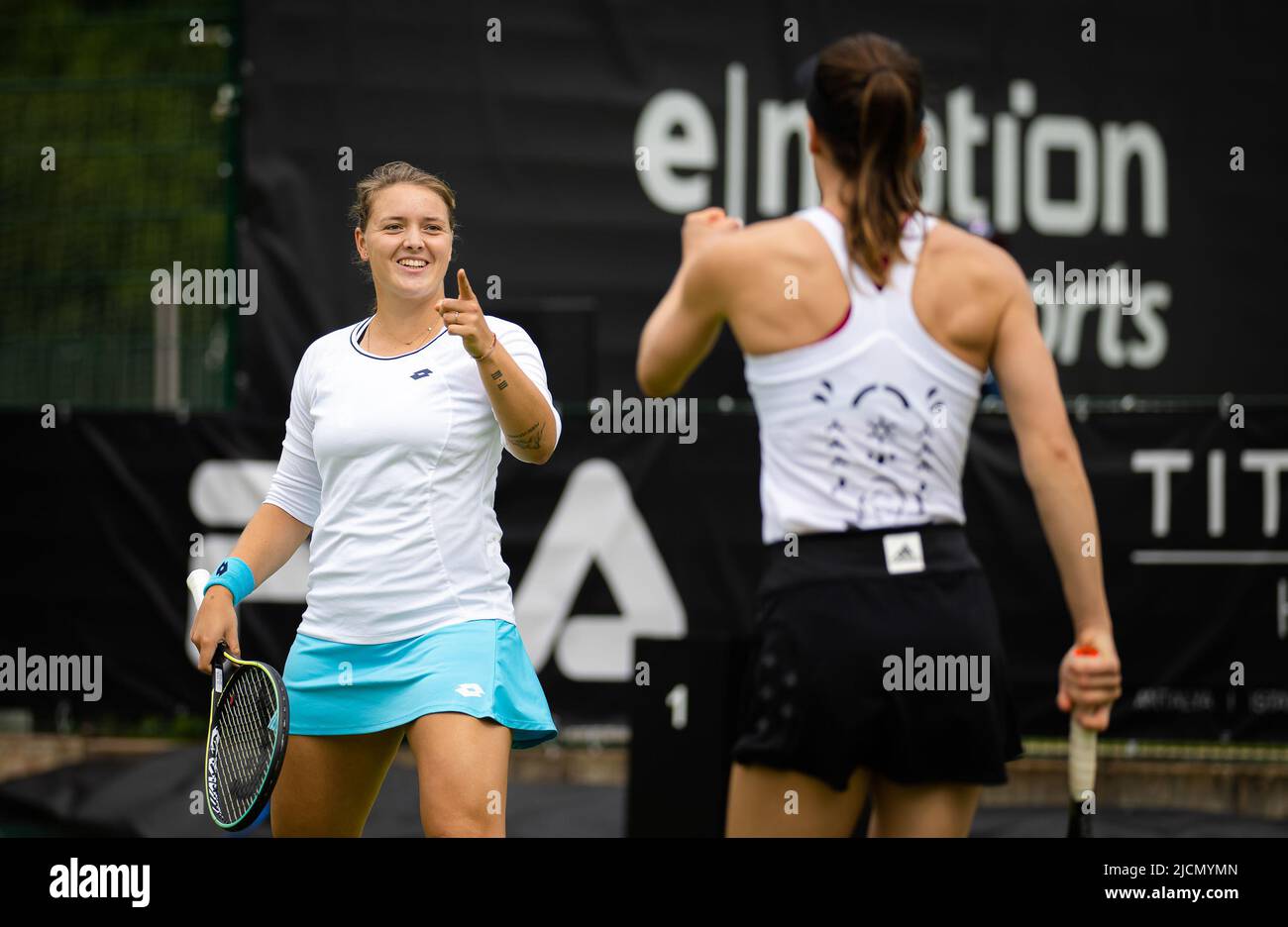 Andrea Petkovic, Jule Niemeier beim WTA 500 Tennisturnier 2022 bett1Open am 13. Juni 2022 im Rot-Weiss Tennisclub in Berlin, Deutschland - Foto: Rob Prange/DPPI/LiveMedia Stockfoto