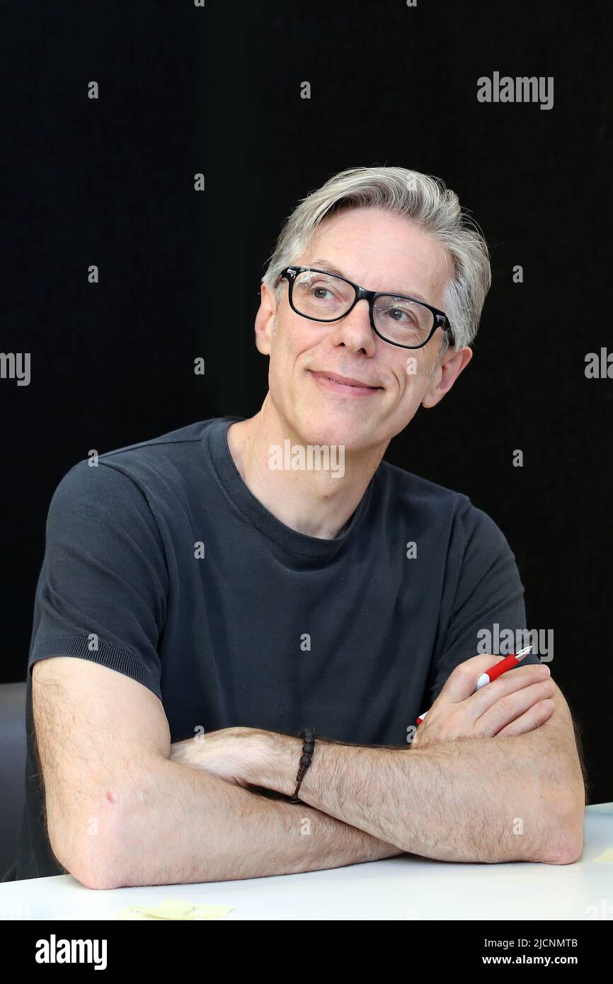 Turin, Italien. 11.. Juni 2022. Der berühmte Karikaturist Leo Ortolani signierte Kopien bei Torino Comics (Foto: © Daniela Parra Saiani/Pacific Press via ZUMA Press Wire) Stockfoto