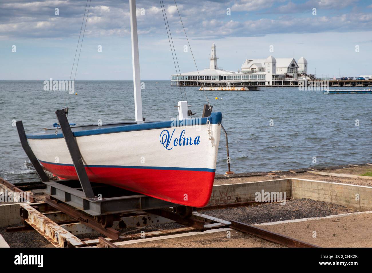 Doppeltes Fischerboot Velma und der Pier Geelong, Victoria, Australien am Sonntag, 17. April 2022.Foto: David Rowland / One-Image.com Stockfoto