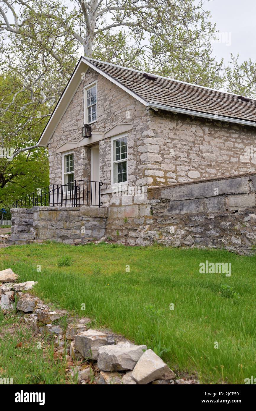 Nauvoo, Illinois, USA. Der Bidamon-Stall wurde im Jahr 1860s aus dem Grundstein des Nauvoo-Hauses gebaut. Stockfoto
