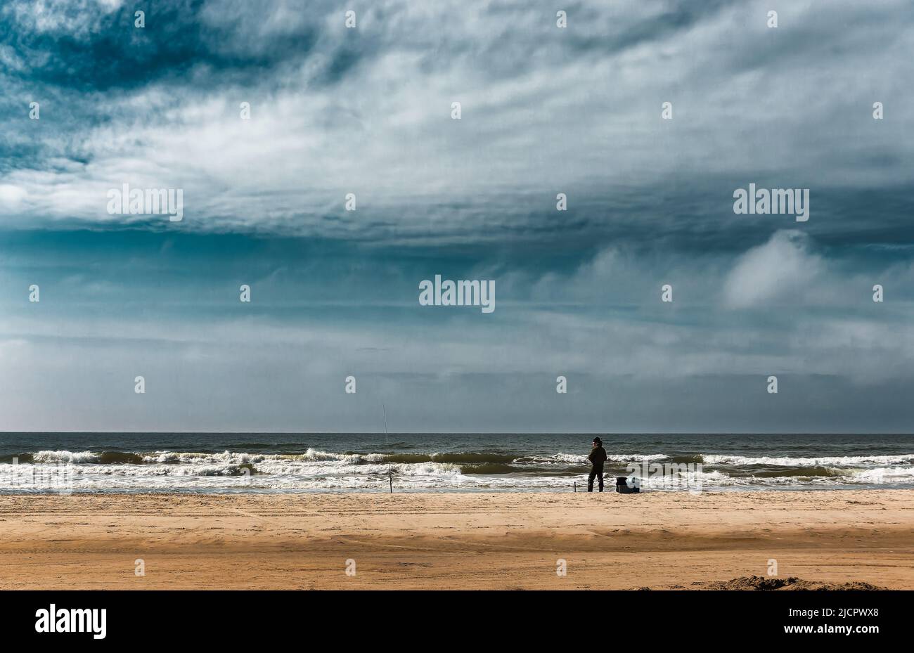 Vejers Strand an einem windigen Tag an der dänischen Nordseeküste Stockfoto
