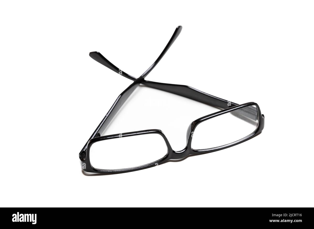 Brillen oder Brillen zur Korrektur des Sehvermögens. Myopie, Presbyopie schwarz Rahmen Augenbrille isoliert Ausschnitt auf weißem Hintergrund. Stockfoto