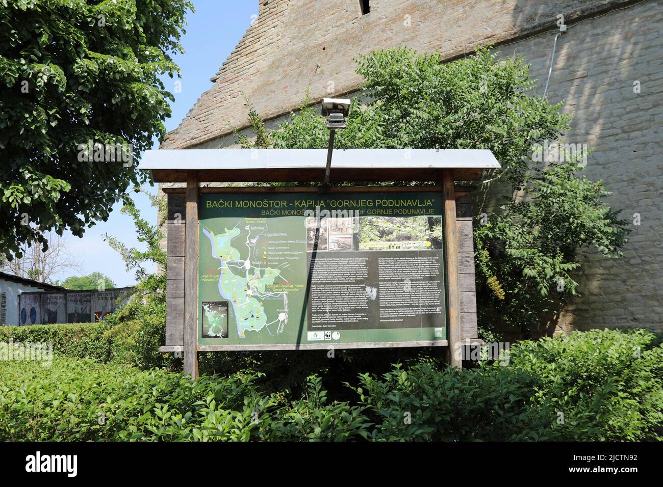 Tourismusinformationsbüro Backi Monostor in Serbien Stockfoto