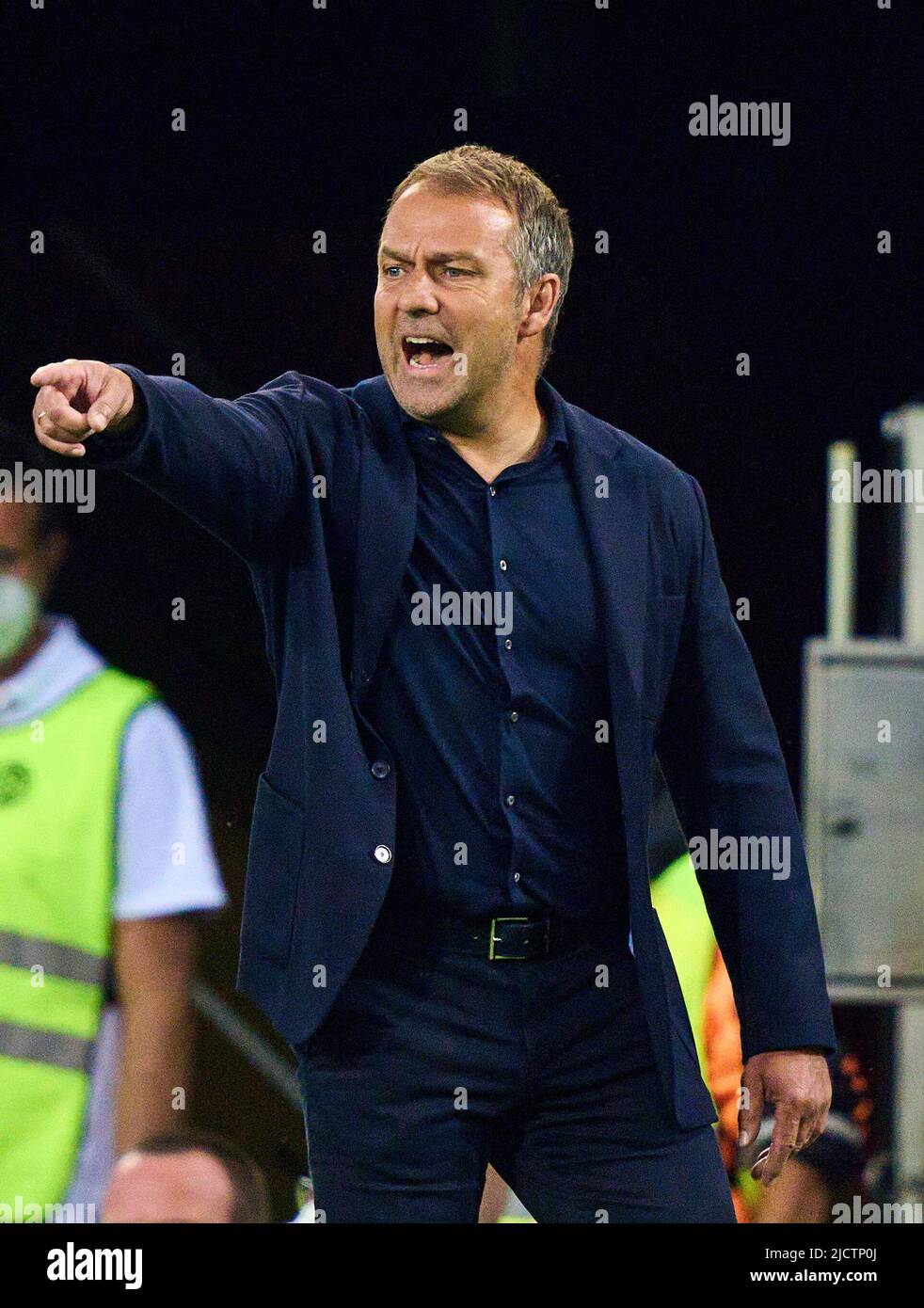 DFB-Headcoach Hans-Dieter Hansi Flick , Bundesstrainer, Nationaltrainer, geste beim Spiel der UEFA Nations League 2022 DEUTSCHLAND - ITALIEN 5-2 in der Saison 2022/2023 am 14. Juni 2022 in Mönchengladbach, Deutschland. © Peter Schatz / Alamy Live News Stockfoto