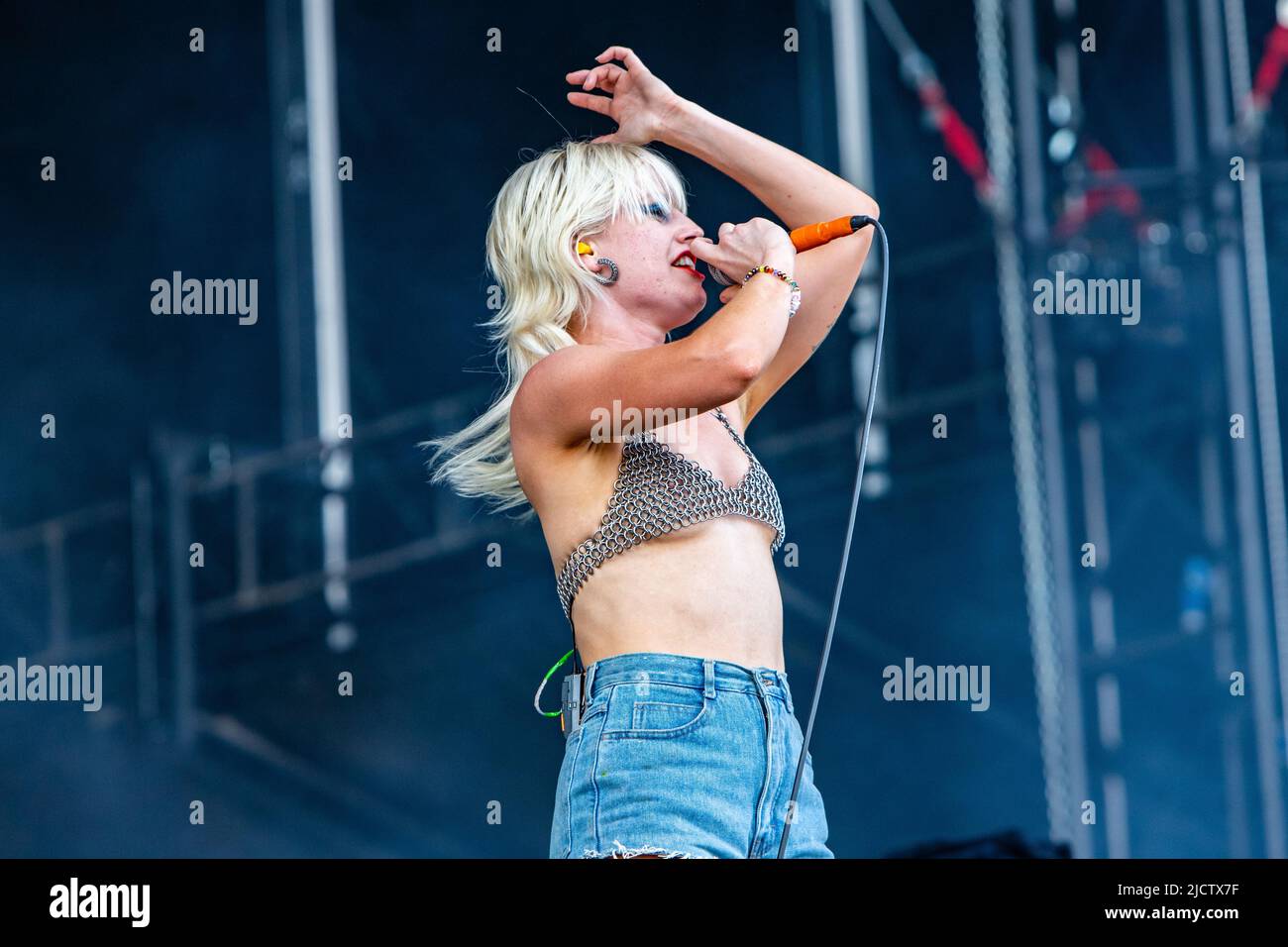 Mailand Italien. 15. Juni 2022. Die australische Punkrock-Band AMYL UND DIE SNIFFERS spielen live im Ippodromo SNAI La Maura während des 'I-Days Festival 2022'. Stockfoto