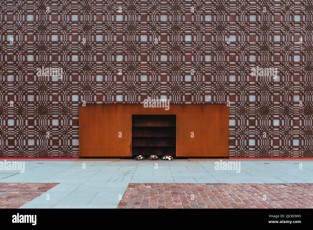 Fragment der Gedenkstätte für die Opfer der sowjetischen Besatzung „Geschichtliches Taktil“. Stockfoto