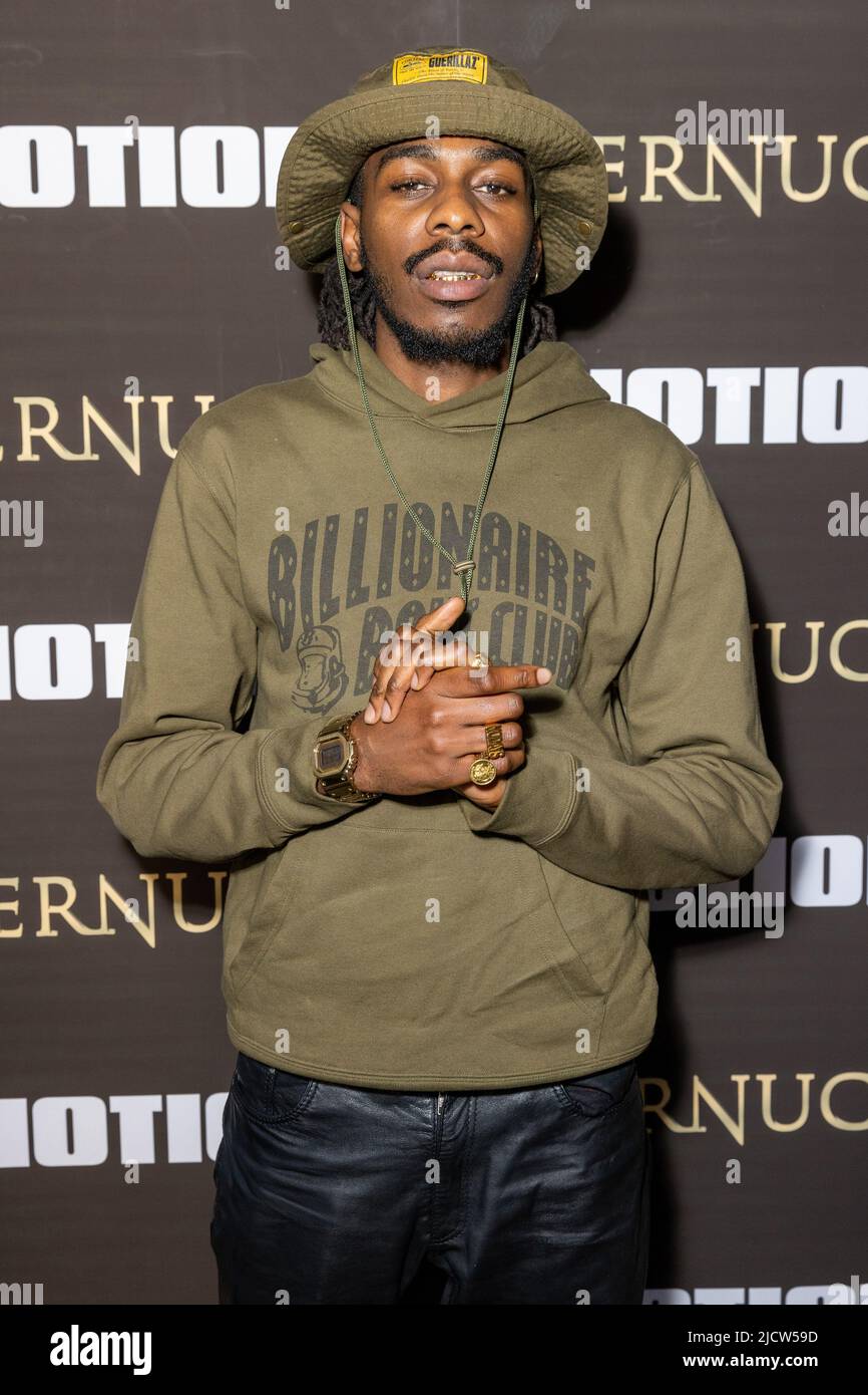 Rapper, Knucks, „Ashley Nwachukwu“ nehmen an der Vorstellung 91 Issue Launch Party bei Amazing Grace in London Teil. (Foto von Phil Lewis / SOPA Images/Sipa USA) Stockfoto
