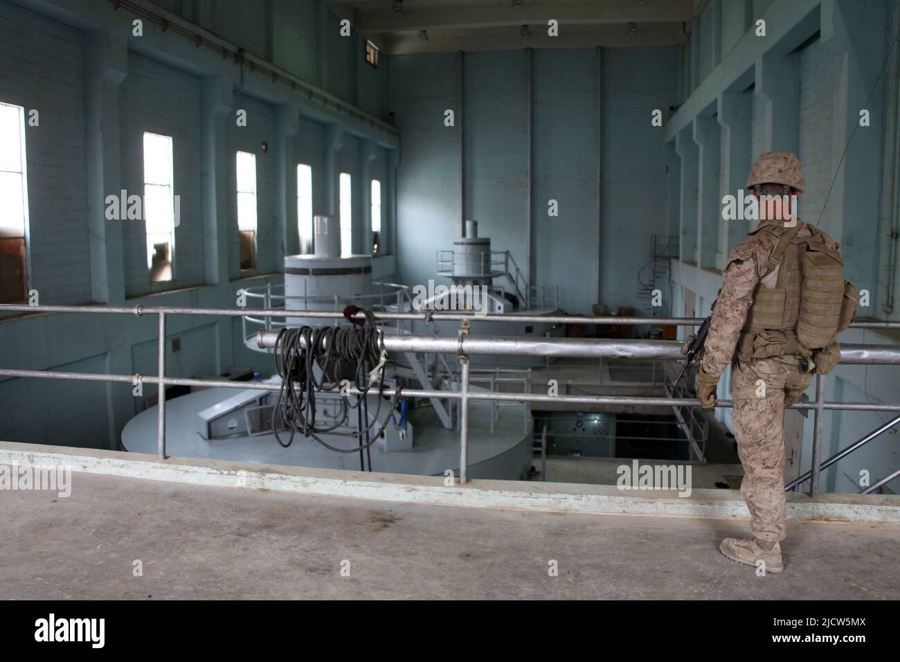 U.S. Marine Corps 2. LT. Logan Giger mit Police Advisory Team 2, 1. Bataillon, 8. Marine Regiment, Regimental Combat Team 6 Stockfoto