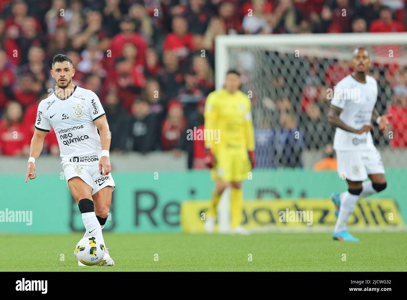 15.. Juni 2022; Arena da Baixada, Curitiba, Paraná, Brazill; Brasilianischer A-League Football Athletico gegen Korinther; Giuliano of Corinthians, Stockfoto