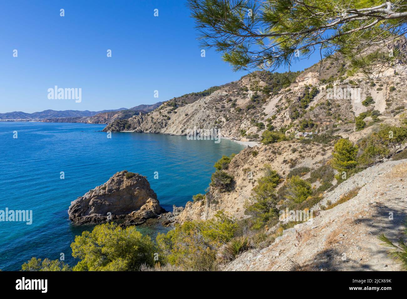 Blick vom Wanderweg Cala Doncella entlang der Küste, Maro Cerro Gordo Cliffs Nature Reserve, Andalusien, Spanien, Europa Stockfoto