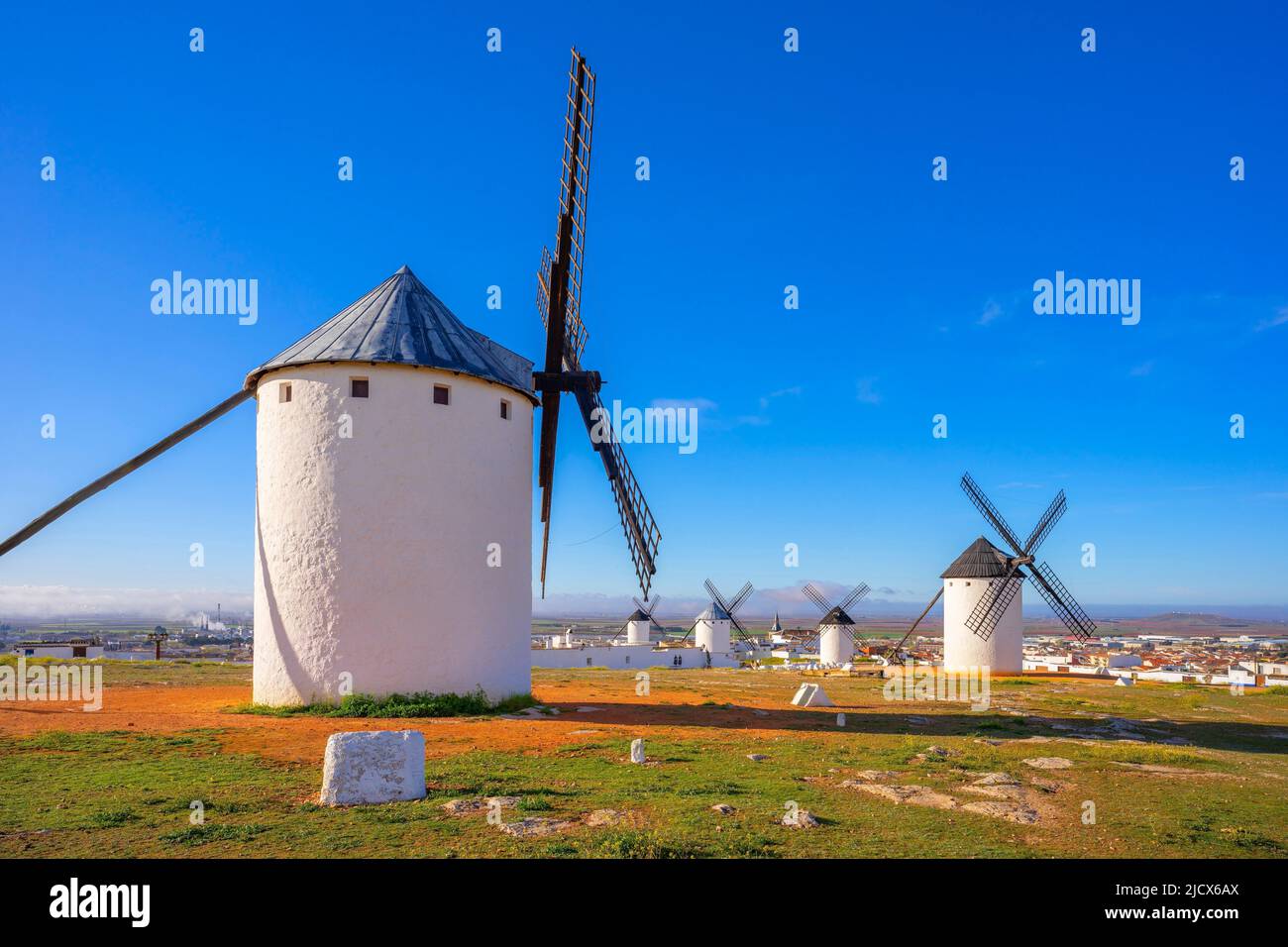 Windmühlen, Campo de Criptana, Ciudad Real, Kastilien-La Mancha, Spanien, Europa Stockfoto