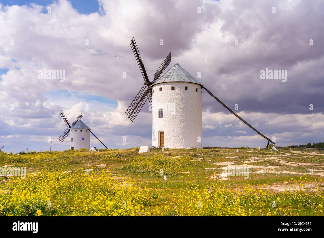 Windmühlen, Campo de Criptana, Ciudad Real, Kastilien-La Mancha, Spanien, Europa Stockfoto