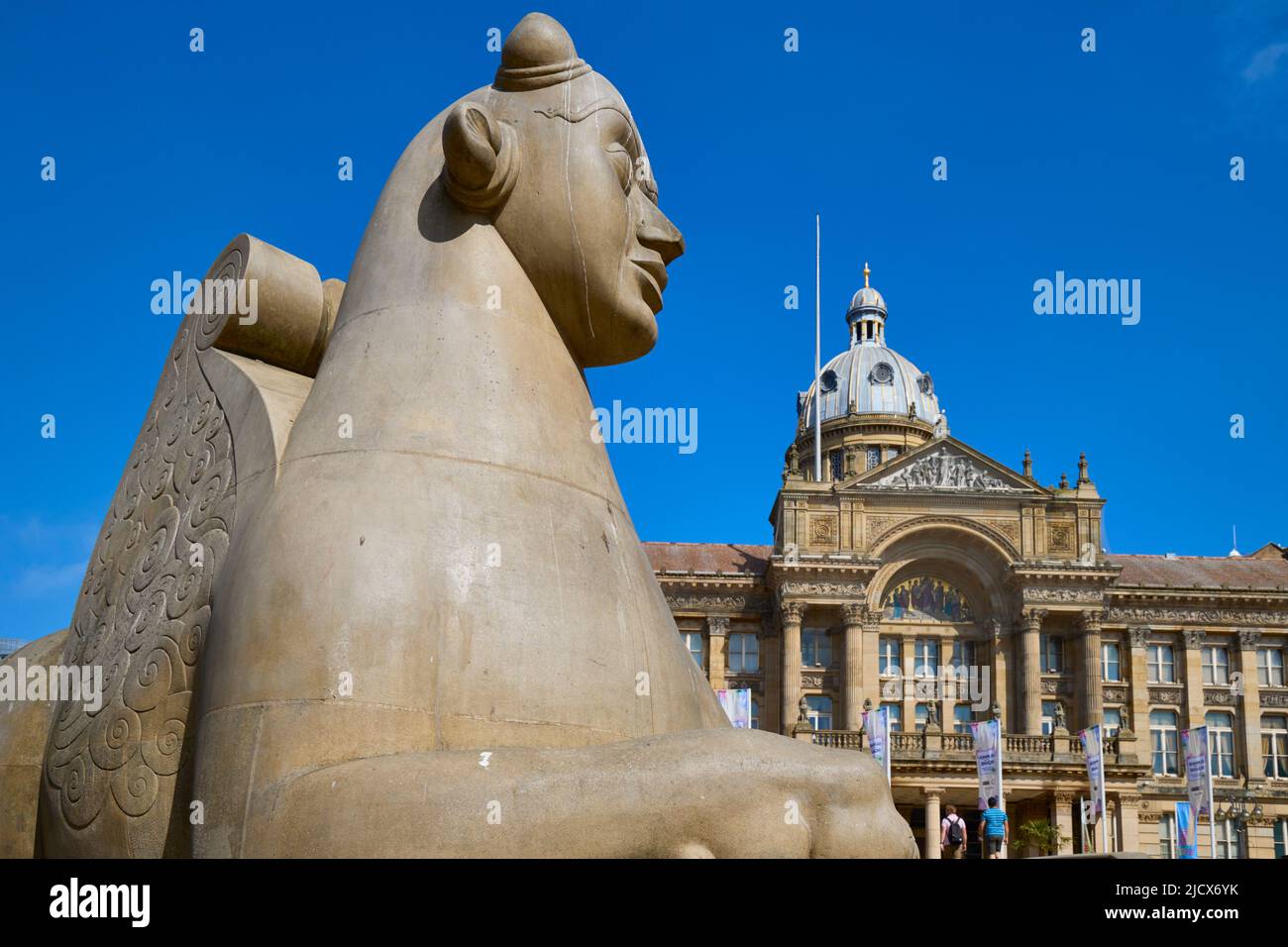 Statue vor dem Council House, Victoria Square, Birmingham, West Midlands, England, Vereinigtes Königreich, Europa Stockfoto