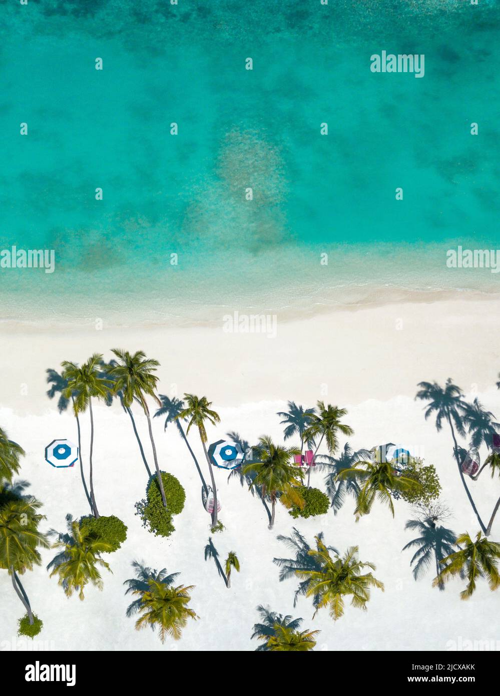 Luftaufnahme eines Strandes auf den Malediven, im Indischen Ozean, Asien Stockfoto