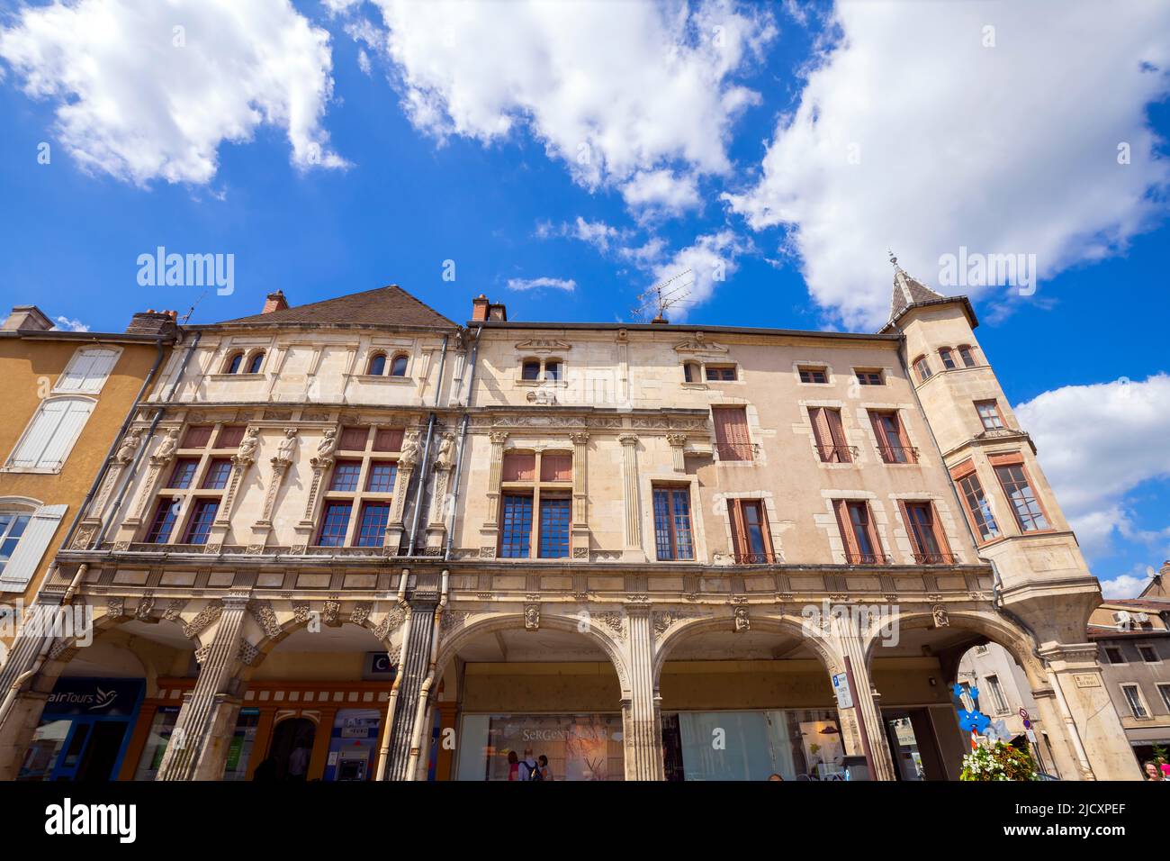 Das Haus der sieben Todsünden am Duroc-Platz, Altstadt Pont-à-Mousson. Das Hotel liegt zwischen Nancy und Metz, Meurthe-et-Moselle-Departement in Nord-Ea Stockfoto