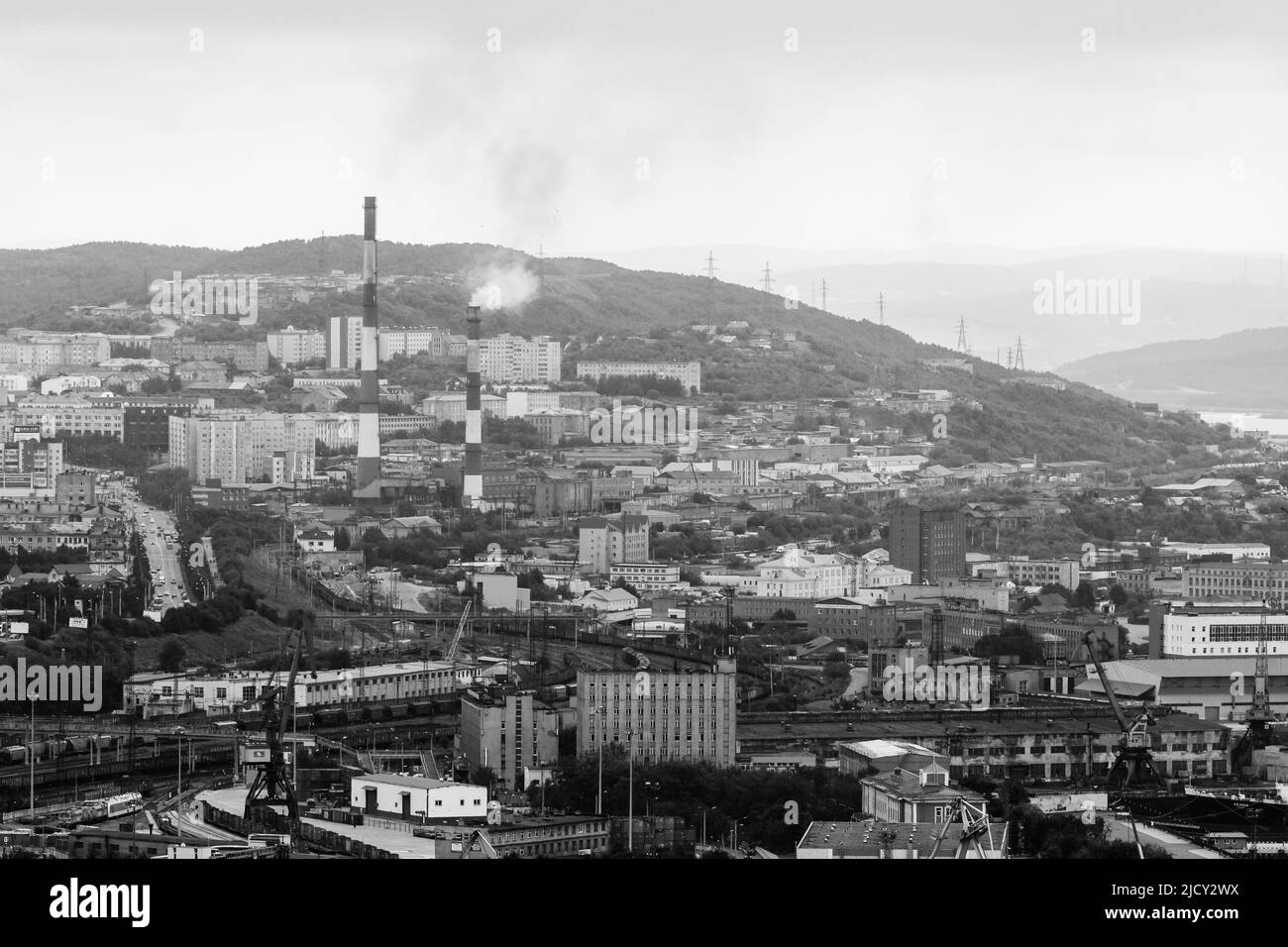 Blick auf den industriellen Teil der Murmansk, Russland Stockfoto