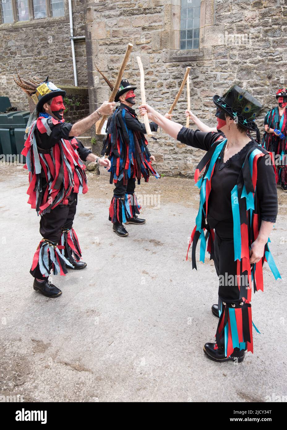 Flagcrackers of Skipton (Craven) beim Open Farm Day am 12.. Juni 2022 auf der Cappelside Farm Rathmell, Yorkshire. Stockfoto