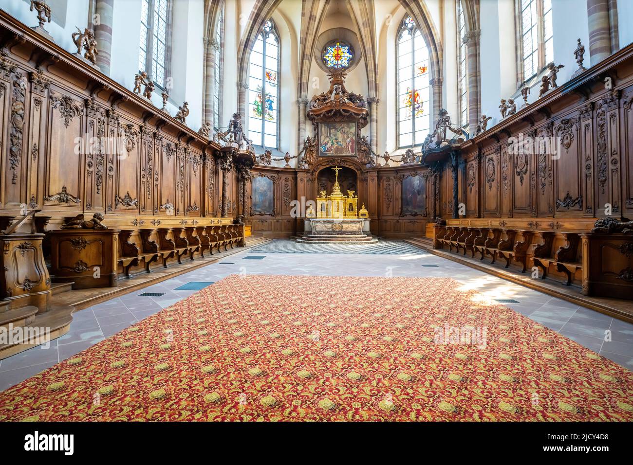 Innenraum der ehemaligen Benediktinerkirche in Marmoutier im Elsass. Frankreich. Dient heute als Pfarrkirche des Dorfes. Die erste Grundlage h Stockfoto