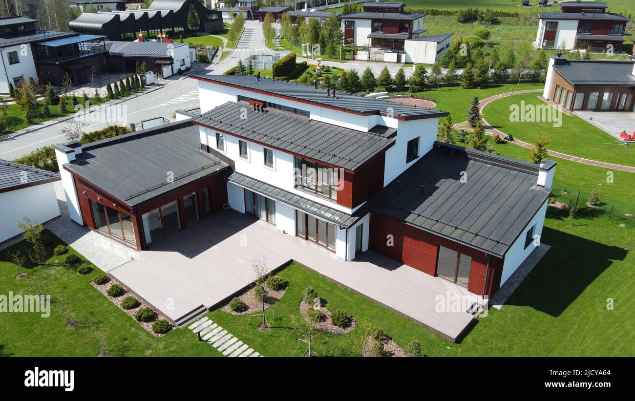 Luftaufnahmen eines teuren Landhauses Stockfoto