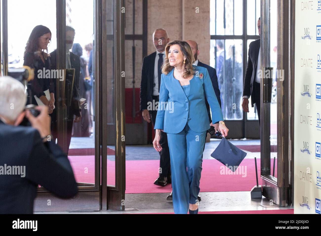 Rom, Italien. 16.. Juni 2022. Senatspräsidentin Maria Elisabetta Casellati nimmt an der Premiere des Films 'Dante' in Rom Teil (Foto: Matteo Nardone/Pacific Press) Quelle: Pacific Press Media Production Corp./Alamy Live News Stockfoto