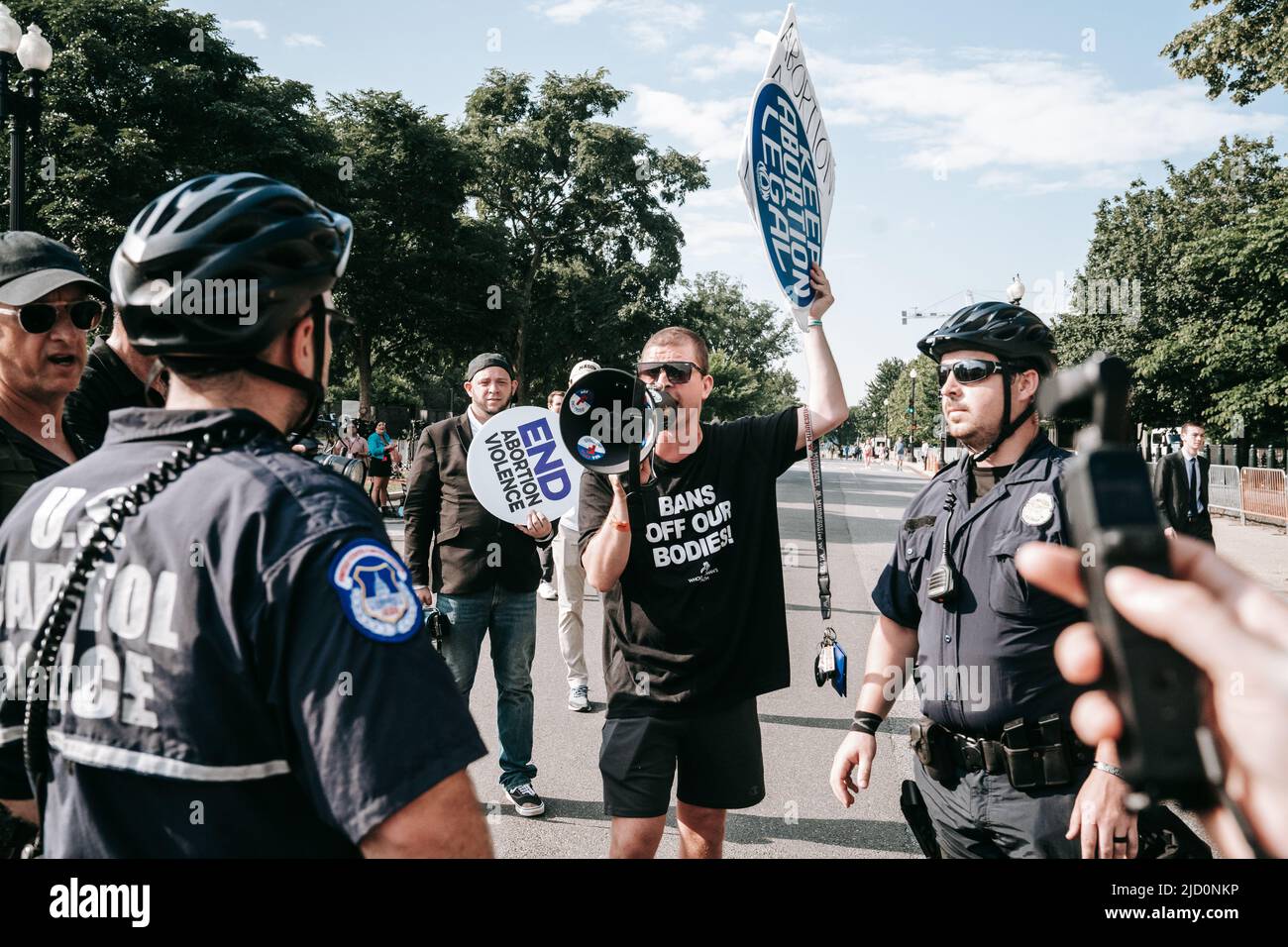 Juni 13 2022 Washington DC Pro-Choice-Aktivisten von Rise Up 4 Abtreibungsrechte protestieren vor dem Obersten Gerichtshof der USA in Erwartung des Urteils von Roe gegen Wade Stockfoto