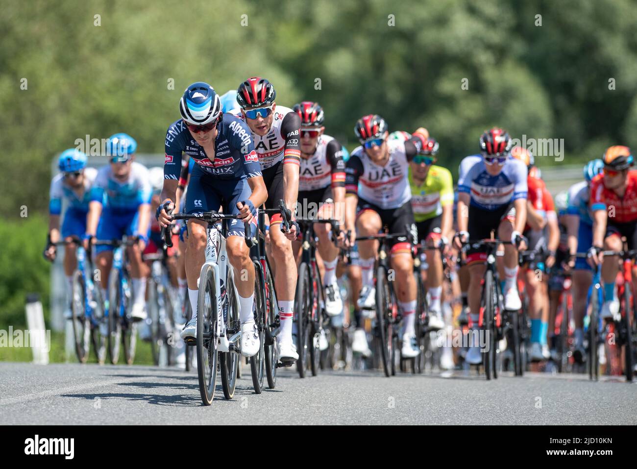 Dole, Slowenien. 16.. Juni 2022. Nicola Conci aus Italien und Alpecin-Fenix treten während der 28. Tour of Slovenia, 2. Etappen, 174,2km Etappen zwischen Ptuj und Rogaska Slatina gegeneinander an. (Foto von Milos Vujinovic/SOPA Images/Sipa USA) Quelle: SIPA US/Alamy Live News Stockfoto
