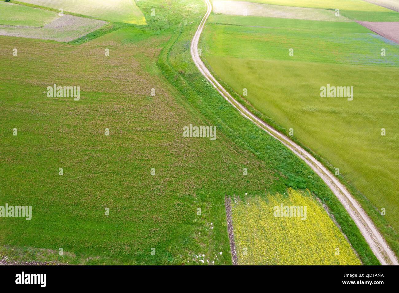 Luftaufnahme der geographischen Zusammensetzung der Kulturfelder Stockfoto