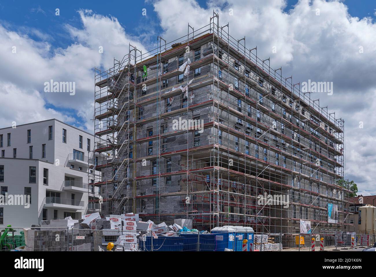 Bau eines Hochhaus-Mehrfamilienhauses, Nürnberg, Mittelfranken, Bayern, Deutschland Stockfoto